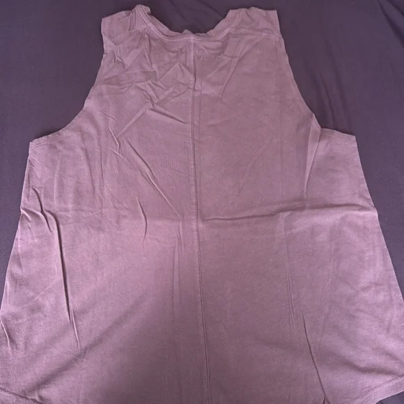 (6) Peloton Tank Bundle - Picture 14 of 15